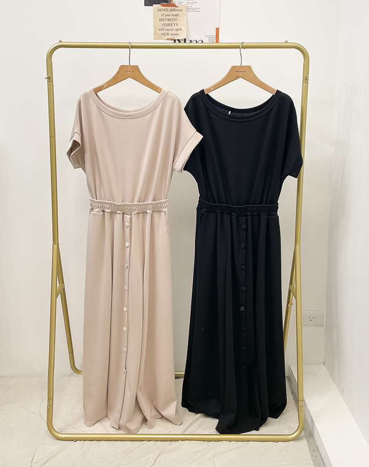WAIST-CINCHING SLIMMING BUTTON-DOWN DRESS