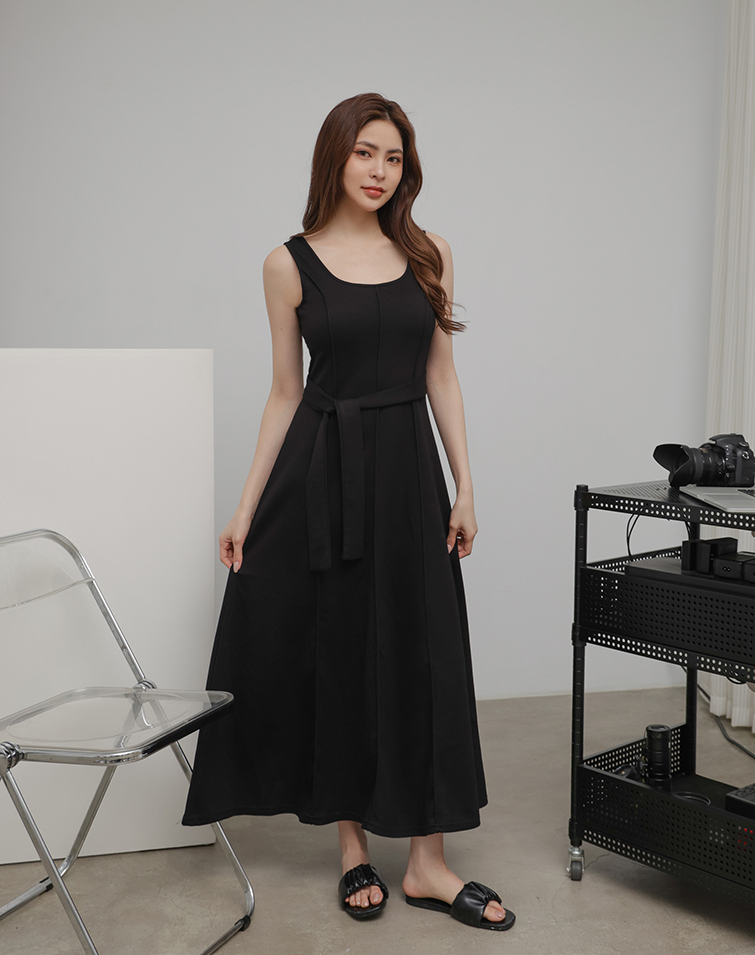 STITCHED DETAILING SPAGHETTI STRAP DRESS