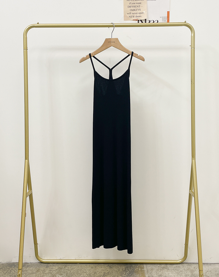 MINIMALIST RIBBED MIDI WITH DELICATE STRAPS