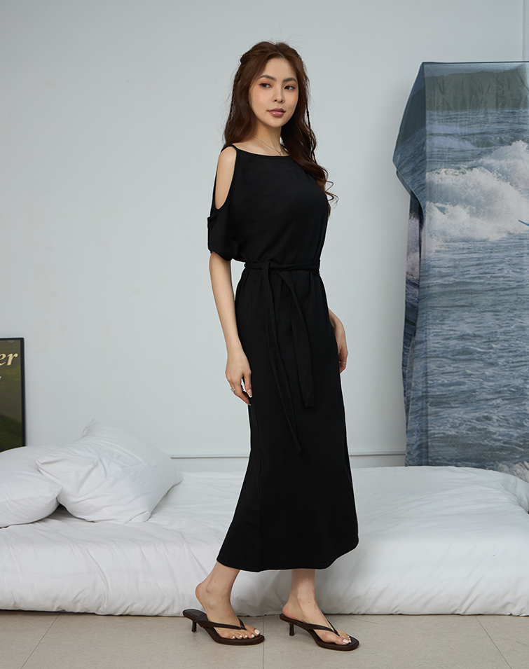 MIT CLEAN-CUT BACK-SLIT LONG DRESS