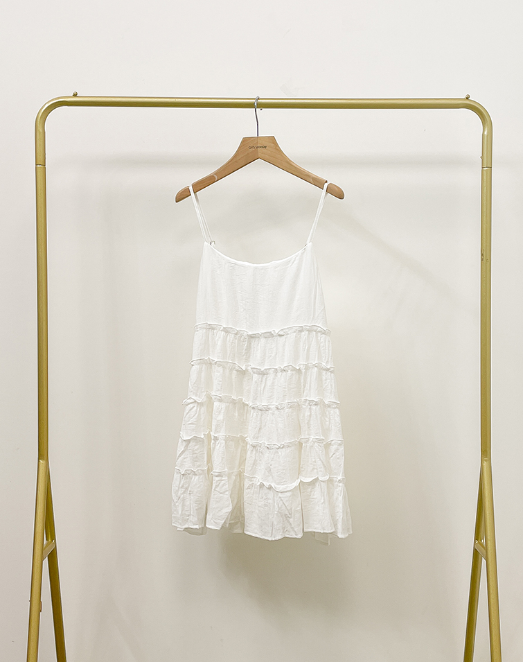 LIGHT RUFFLE LAYERED SPAGHETTI STRAP DRESS