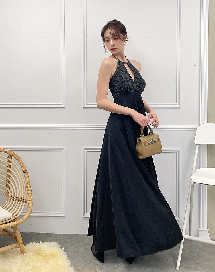 ELEGANT HALTER TIE MAXI DRESS