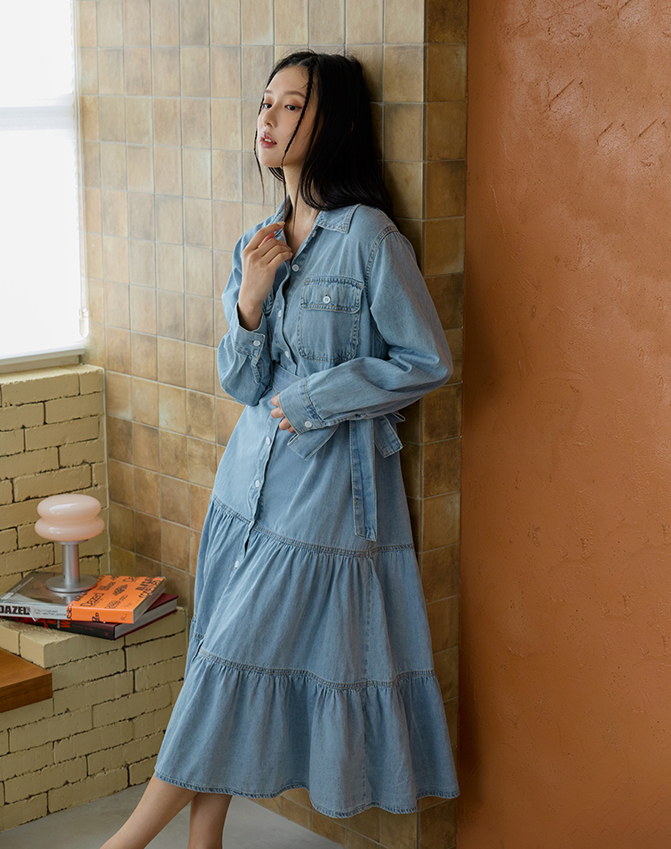 LAYERED TIE-WAIST WASHED DENIM DRESS