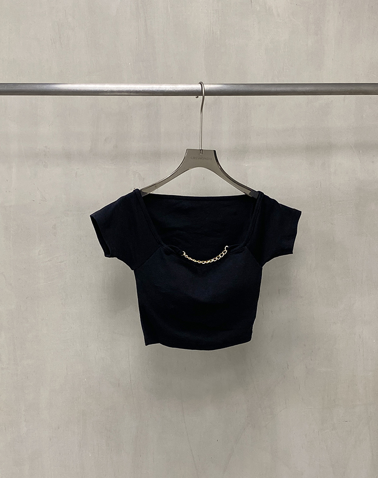 CHAIN-DETAIL SHORT-SLEEVE BRA TOP