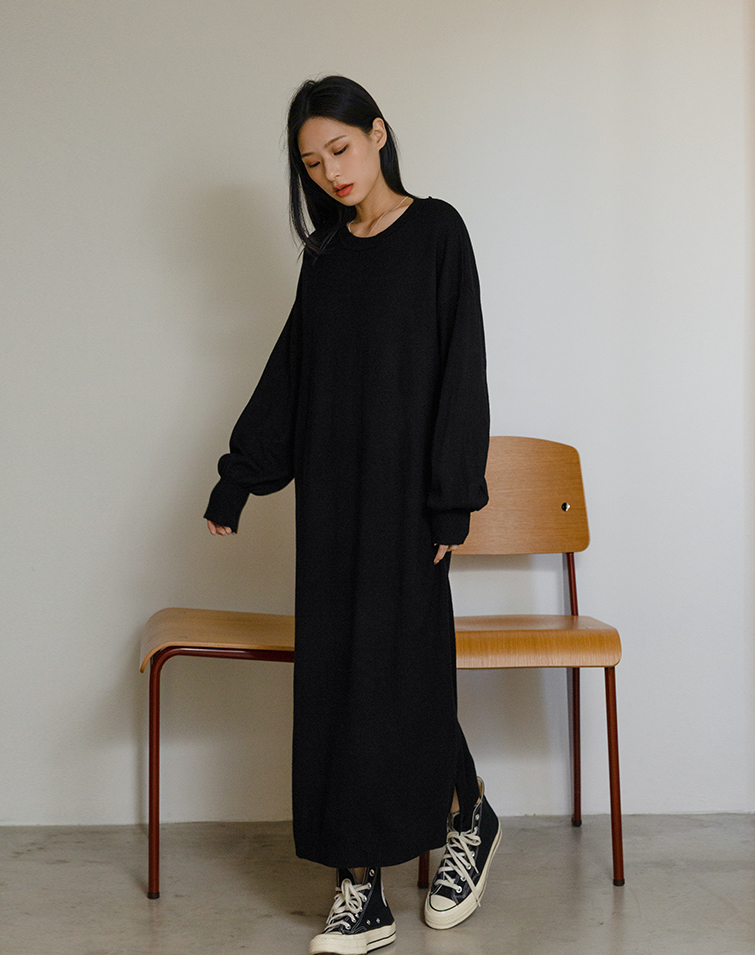 PUFF-SLEEVE KNIT DRESS