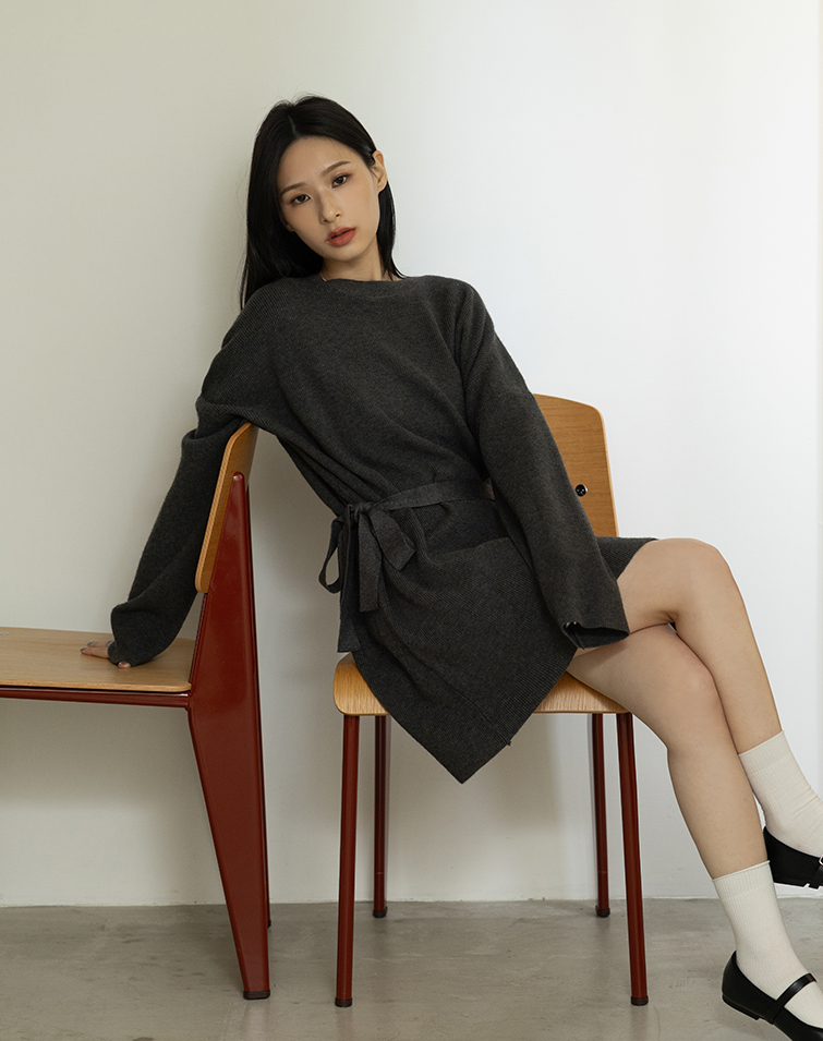 CURVED TIE KNIT DRESS