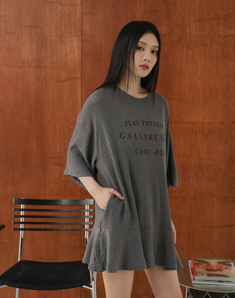 MELANGE LETTER PRINT SHORT-SLEEVE TOP