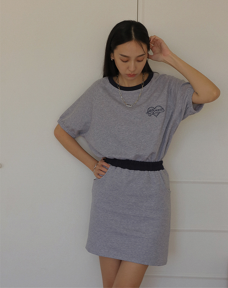 GRAPHIC EMBROIDERY CASUAL TEE AND SKIRT SET