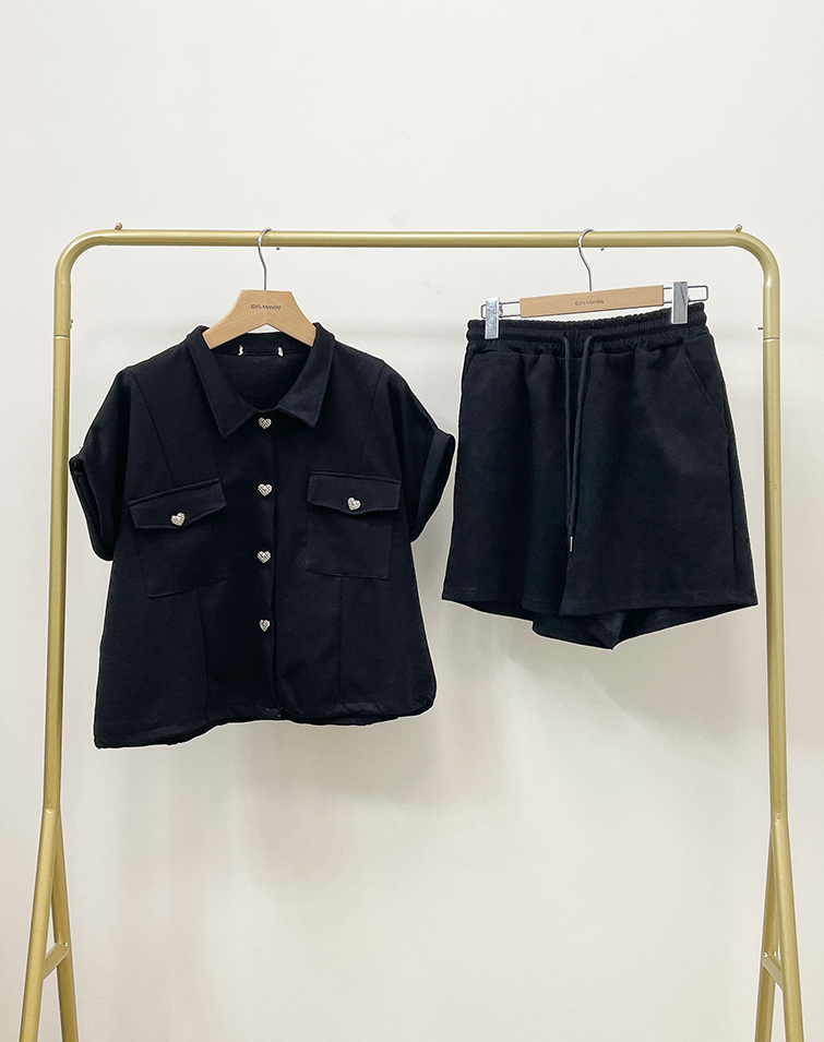 STRUCTURED HEART-BUTTON CASUAL SET