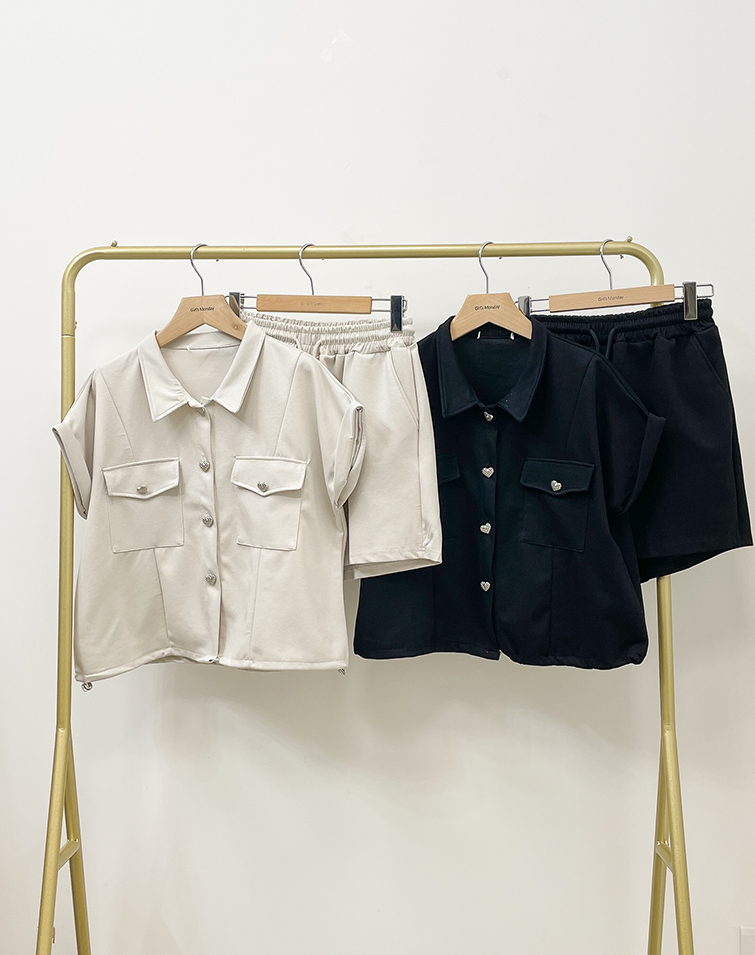 STRUCTURED HEART-BUTTON CASUAL SET