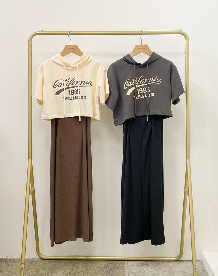 LAYERED SHORT SLEEVE HOODIE SUSPENDER DRESS SET