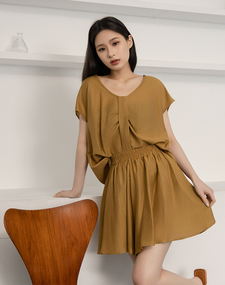 FINE-WOVEN LINEN SHORTS SET