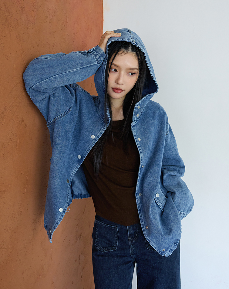 EDGY METAL BUTTON DENIM HOODIE JACKET