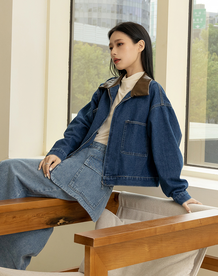 LEATHER COLLAR CONTRAST DENIM JACKET