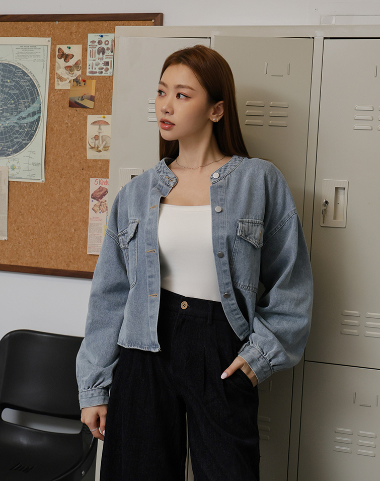 DENIM BUTTONED  COLLARLESS JACKET