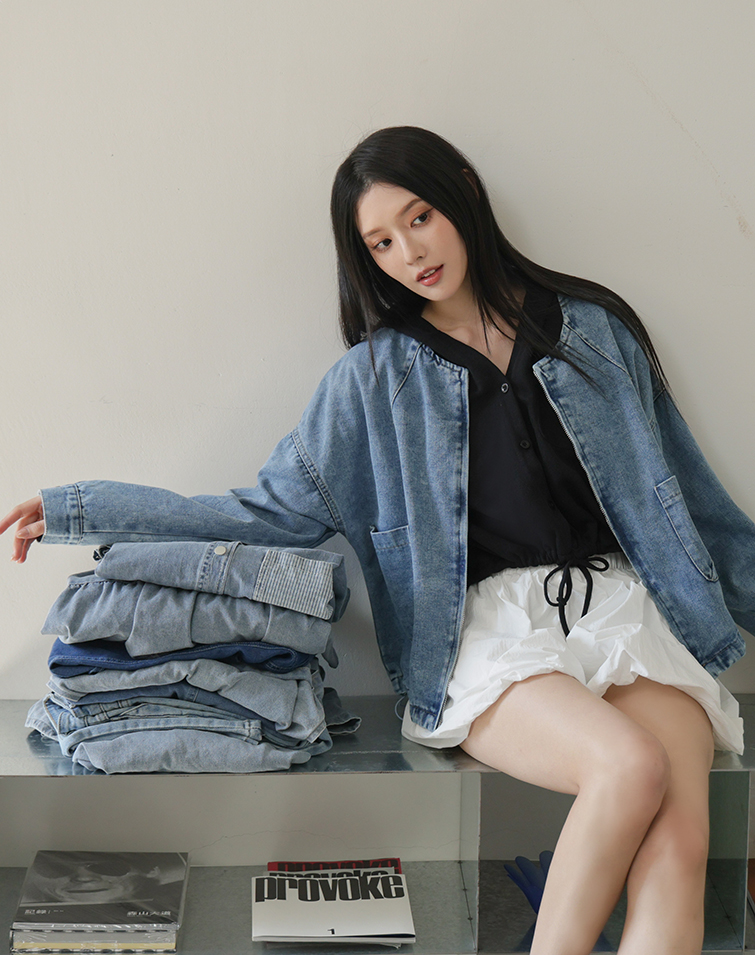 CASUAL PLEATED DENIM JACKET