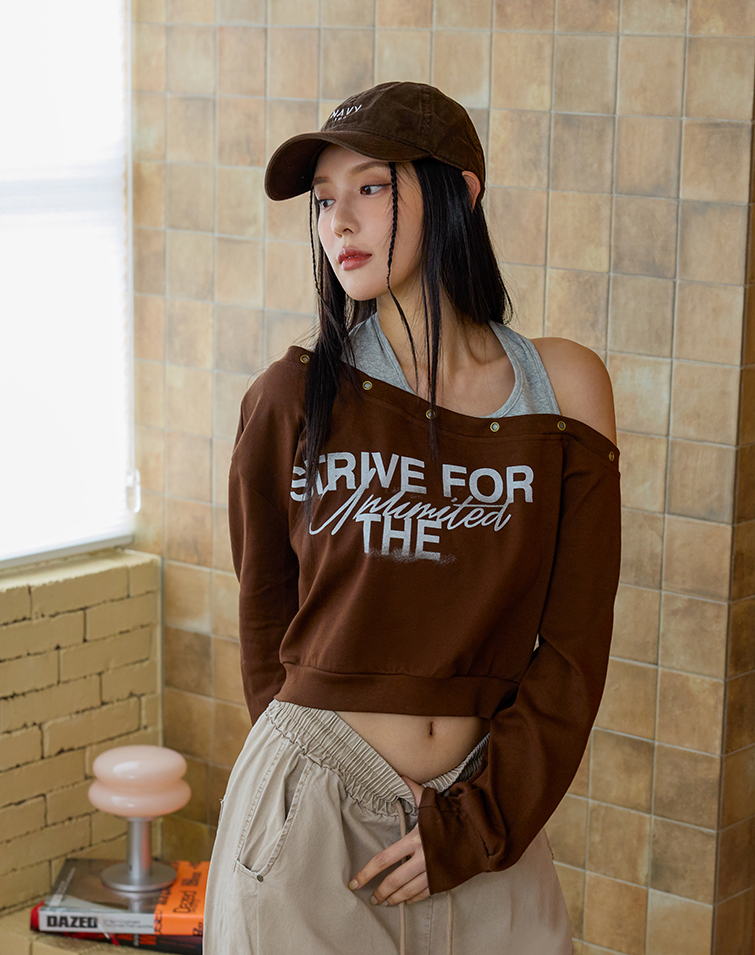 HALTER-STYLE FAUX LAYER LONG-SLEEVE TOP