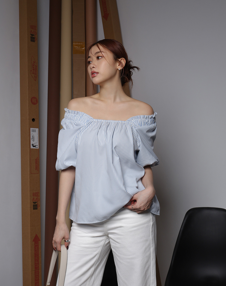 STRIPED OFF-SHOULDER SHORT-SLEEVE TOP
