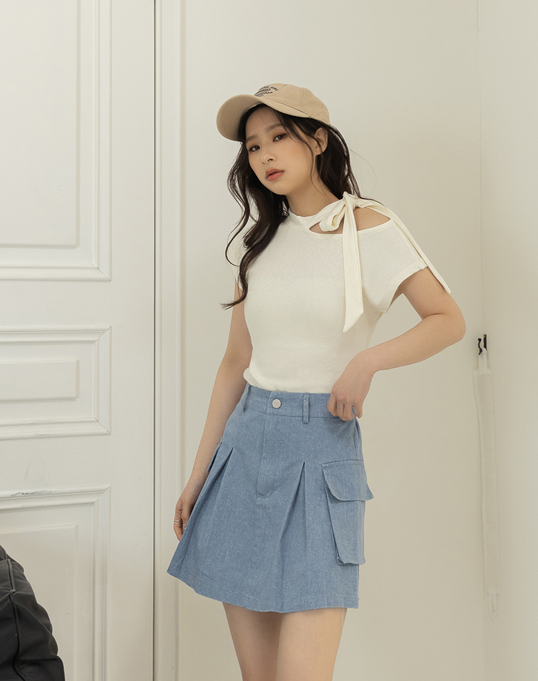 ASYMMETRICAL TIE SHORT-SLEEVE TOP