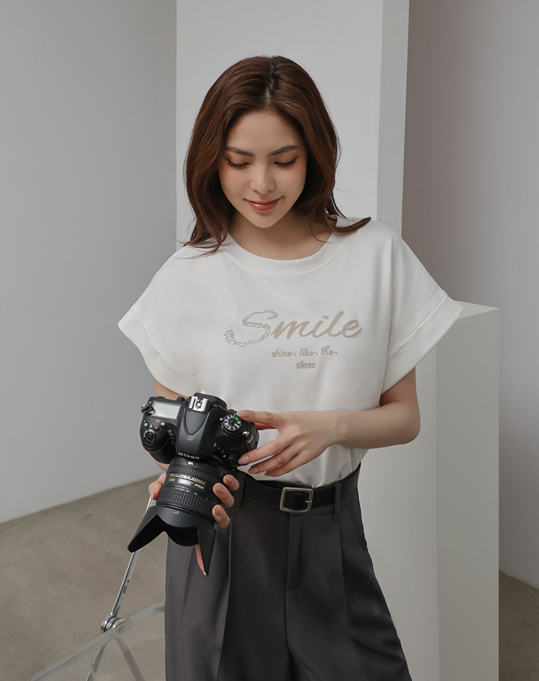 SMILE SHINY BEADED SHORT-SLEEVE TOP