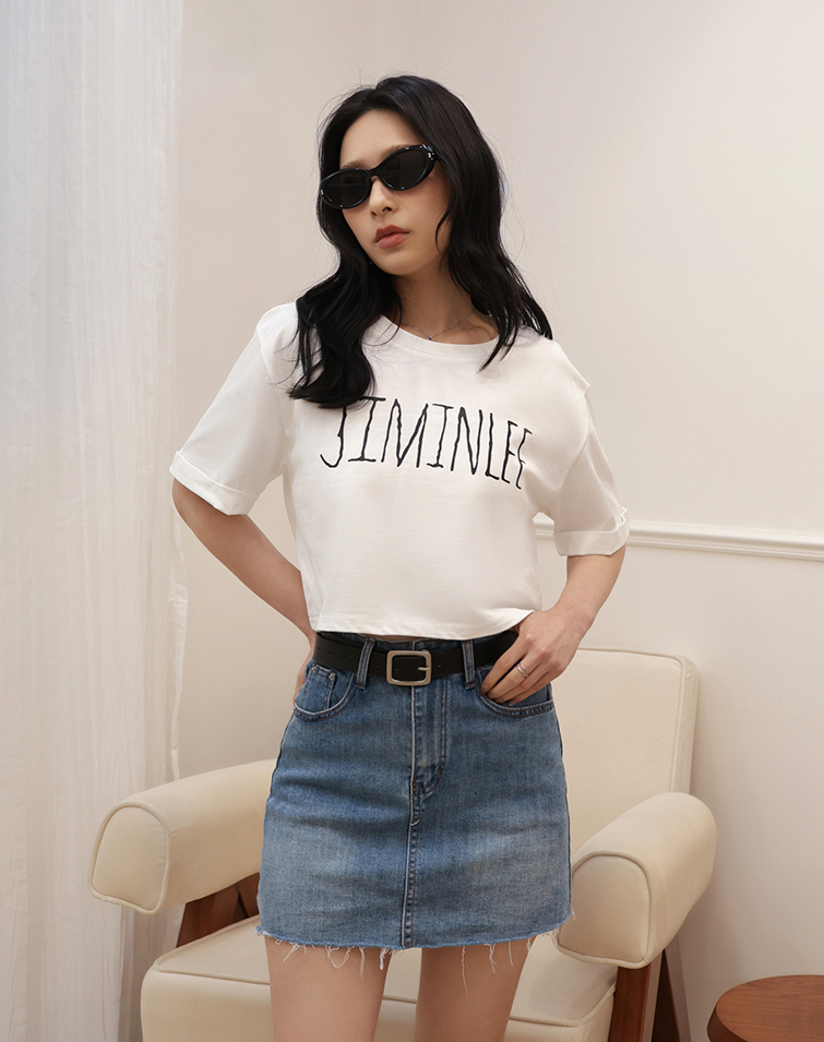 TIE-DYE STYLE GRAPHIC CROPPED T-SHIRT