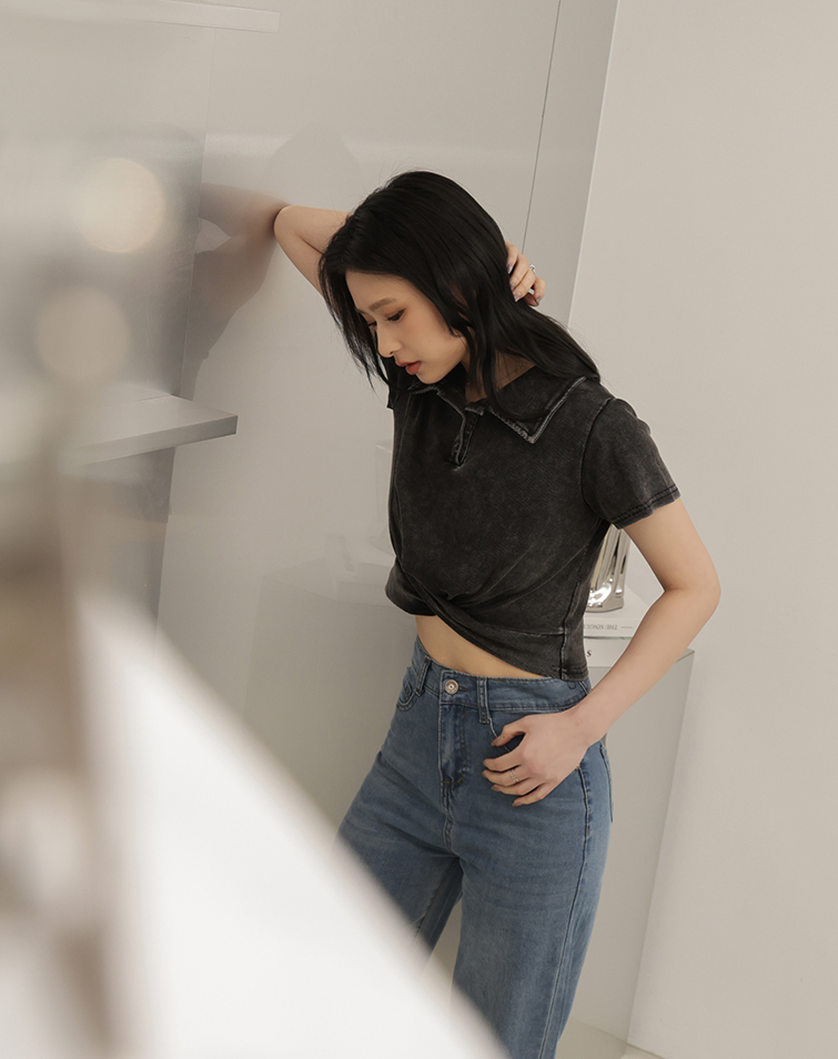 WASHED TEXTURE COLLAR KNOT TOP