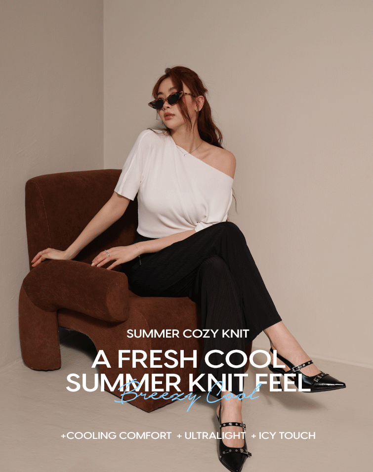 MINIMALIST STRAIGHT-NECK FINE-STRIPED SHORT-SLEEVE TOP