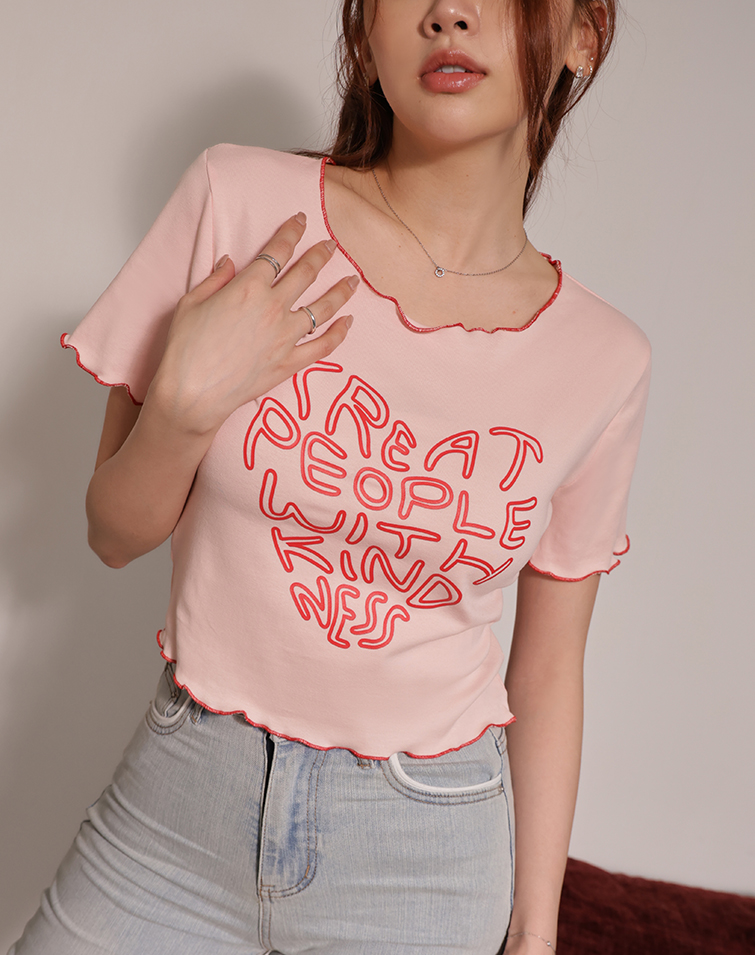 PERSONALITY LETTERS RUFFLED EDGE TOP
