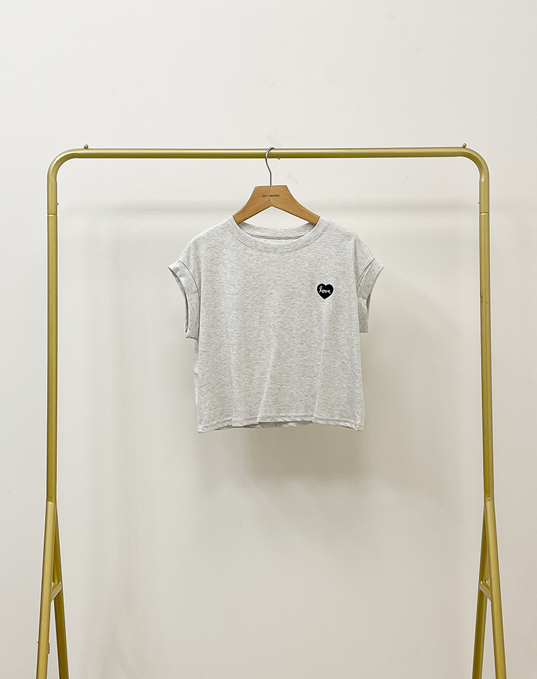 ELEGANT HEART EMBROIDERED  SHORT SLEEVE  TEE
