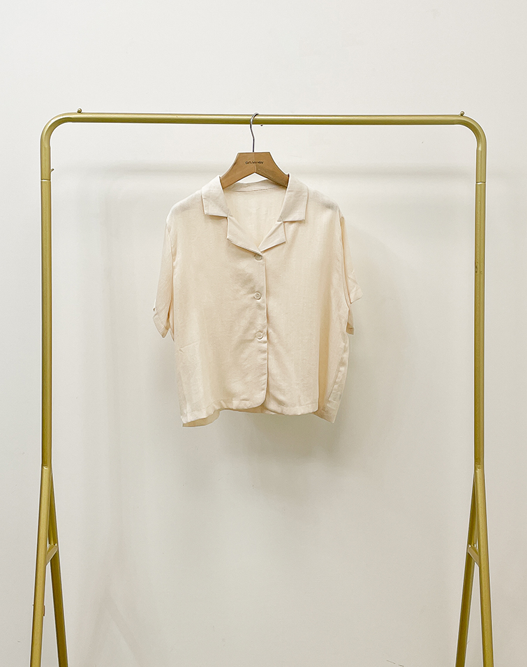 FRESH SOLID COLOR COLLARED SHORT-SLEEVE TOP