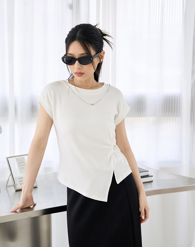 SIMPLE RUCHED SHORT SLEEVE TOP