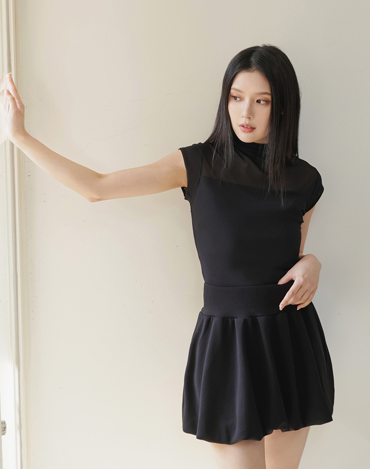 SOFT-FEEL MOCK-NECK SHEER TOP