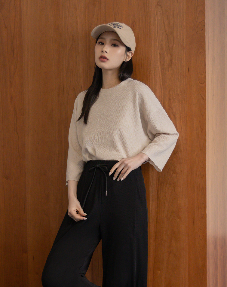 ELASTIC PUFFY CHECK MID-SLEEVE TOP