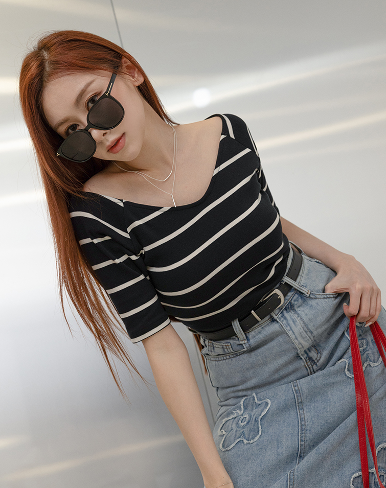 MIT STRIPED V-NECK SHORT SLEEVE TEE