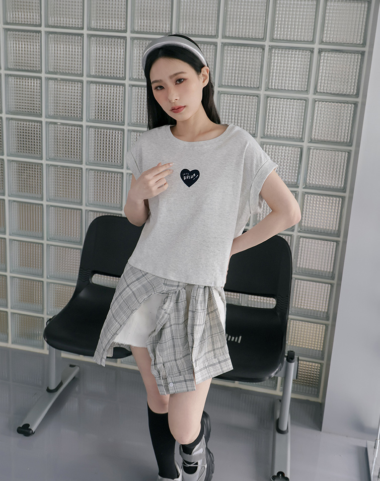 VELVET HEART CUFFED TEE