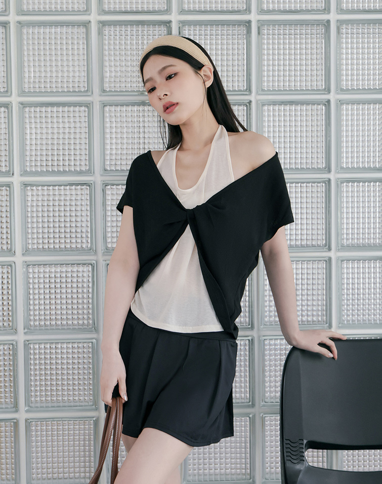 TWO-PIECE HALTER TWIST TEE