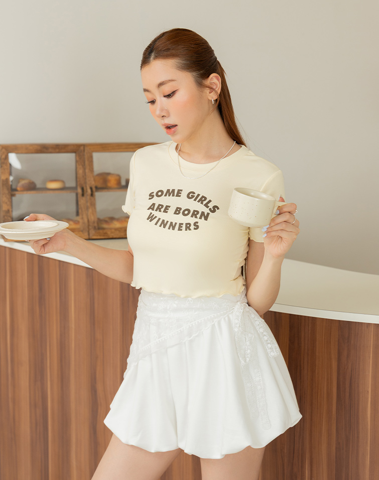 MACARON CONTRAST LETTUCE TEE