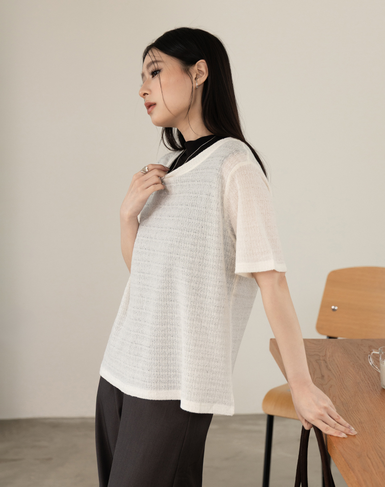 LIGHTWEIGHT CREWNECK TOP