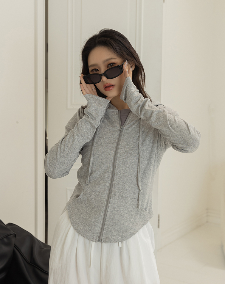 STRETCHY LIGHTWEIGHT HOODED JACKET