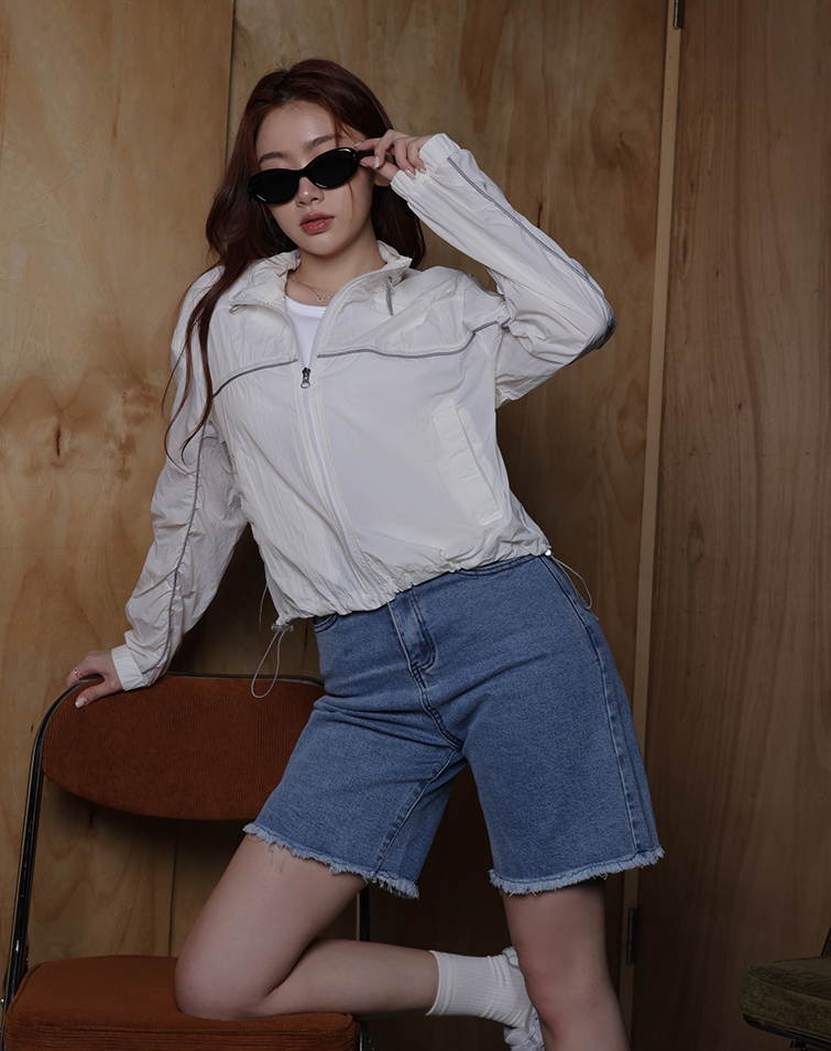 AIRY PIPED TRENCH COAT