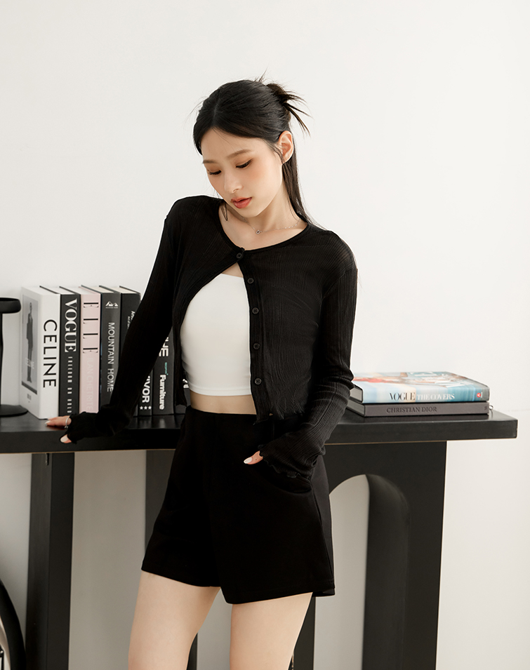 ELEGANT TEXTURED LONG-SLEEVE JACKET