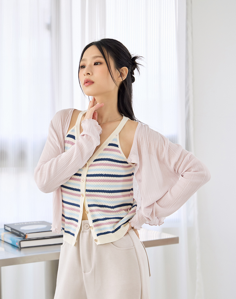 ELEGANT TEXTURED LONG-SLEEVE JACKET