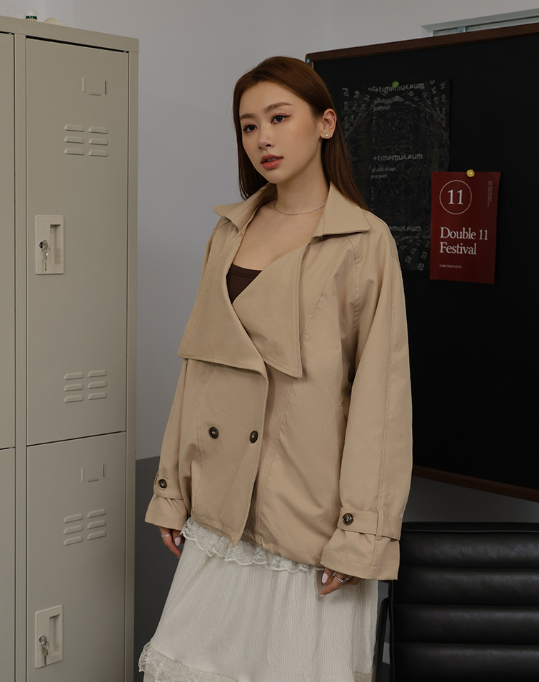 ELEGANT WARM-TONE TRENCH COAT
