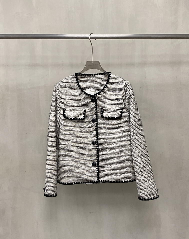 ELEGANT MIXED-FABRIC PARISIAN JACKET