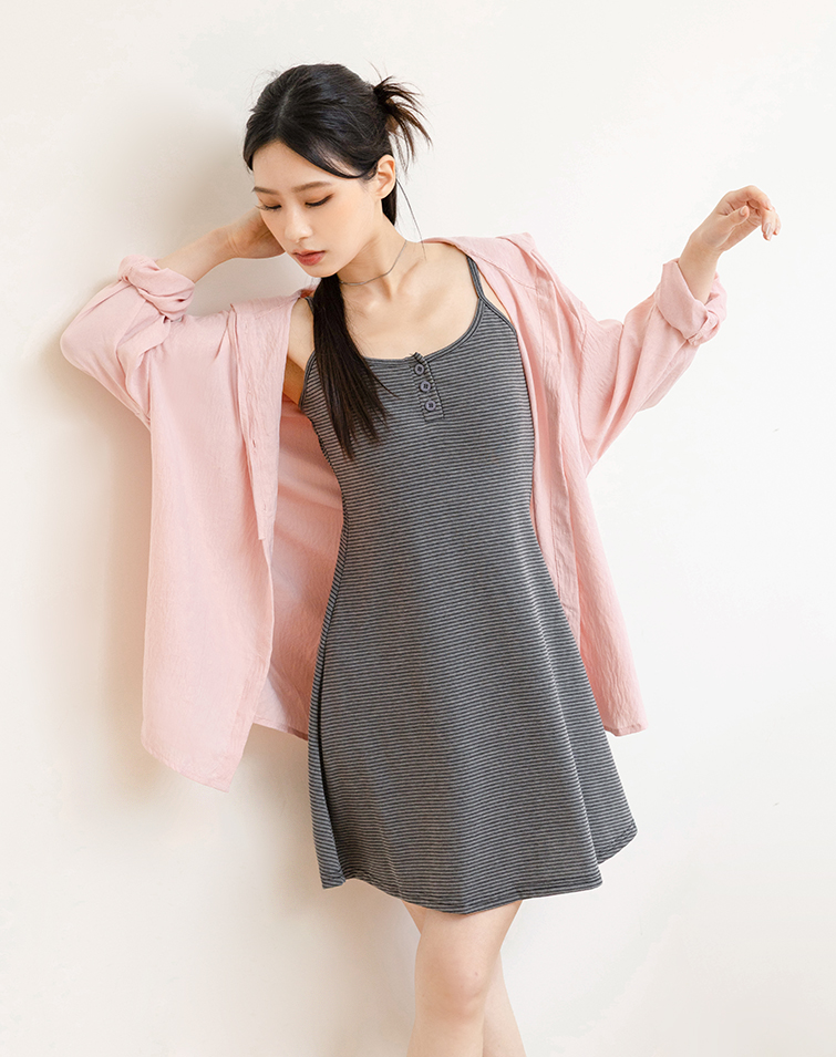 LIGHTWEIGHT SUN PROTECT HOODIE
