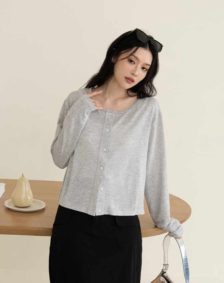 SOFT BUTTON CARDIGAN