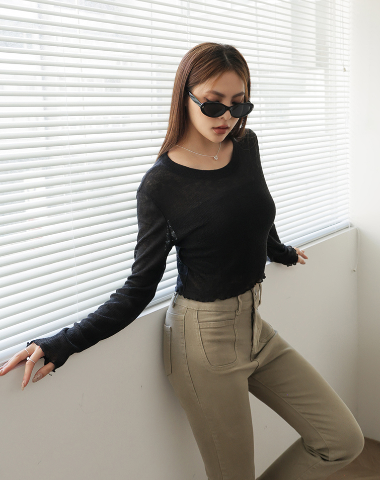 CLOUD-LIKE RUFFLED KNIT LONG-SLEEVE TOP