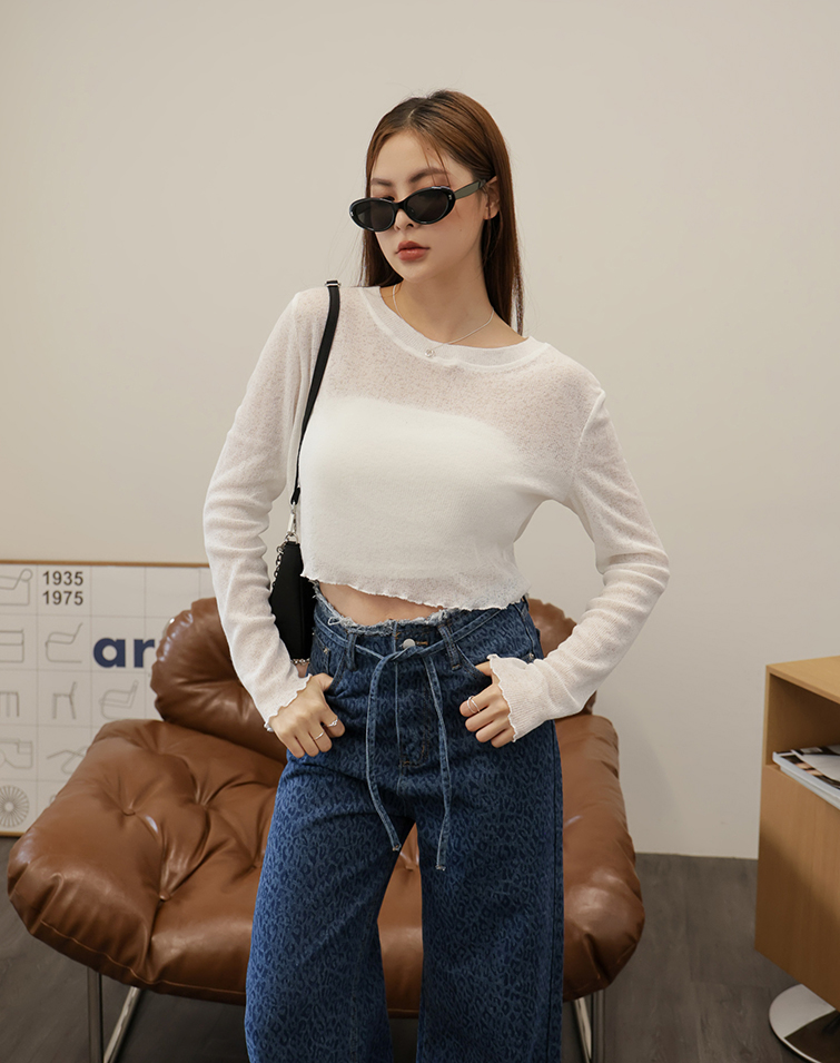 CLOUD-LIKE RUFFLED KNIT LONG-SLEEVE TOP
