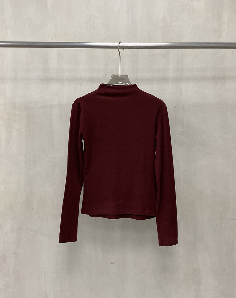 VERSATILE RIBBED KNIT TOP