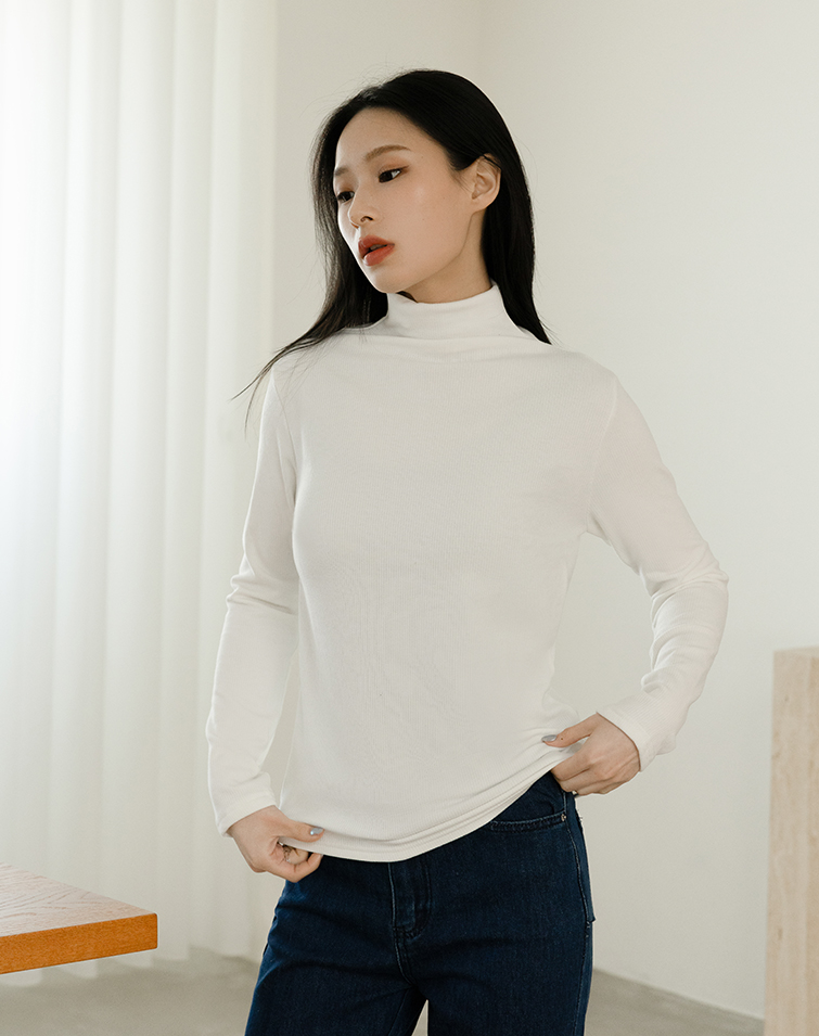 COZY RIBBED HIGH-NECK TOP